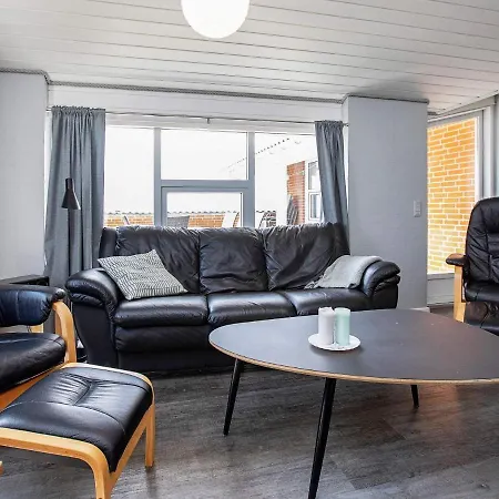12 Person In Vestervig-by Traum * Vestervig